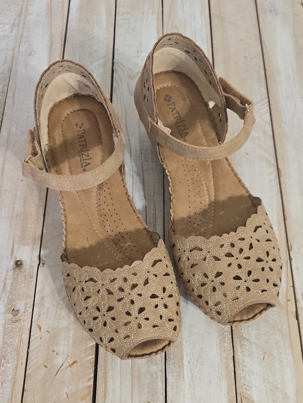 Patrizia by Spring Step Gennina Boho Wedge Sandals Tan 8.5